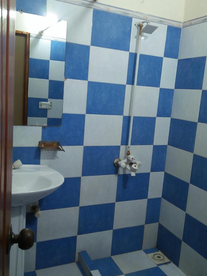 Tourist Inn Hotel Lahore Exterior foto