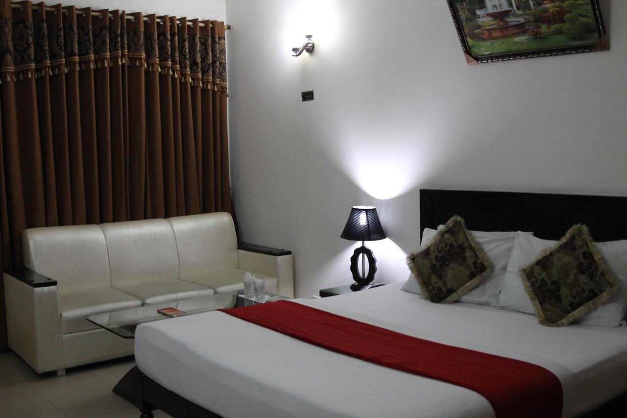Tourist Inn Hotel Lahore Exterior foto